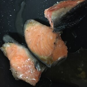 お魚たべよ✿鮭の照り焼き✿